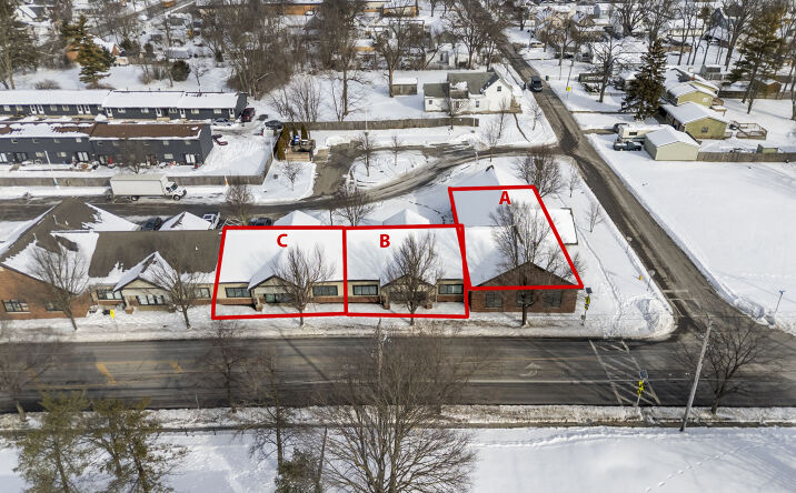 Pictures of Retail, Office property located at 132 London Rd, Delaware, OH 43015 for lease - image #1