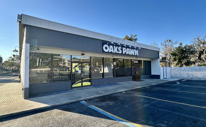 Pictures of Retail property located at 2530 SW 34th St, Gainesville, FL 32608 for lease - image #1