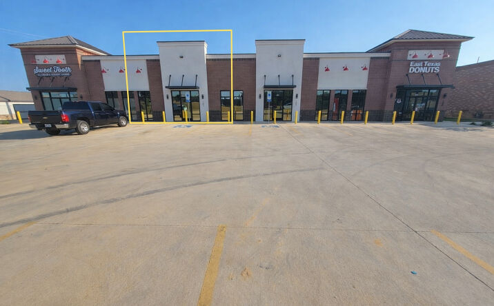 Pictures of Retail property located at 1898 W Cumberland Rd, Tyler, TX 75703 for lease - image #1