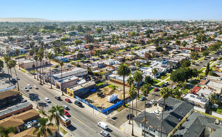 Pictures of Retail, Land property located at 8401 S Western Ave, Los Angeles, CA 90047 for lease - image #1