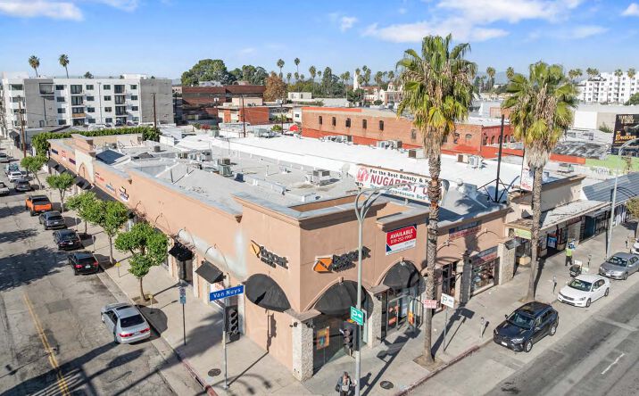 Pictures of Retail property located at 6451 - 6453 Van Nuys Boulevard, Los Angeles, CA 91401 for lease - image #1