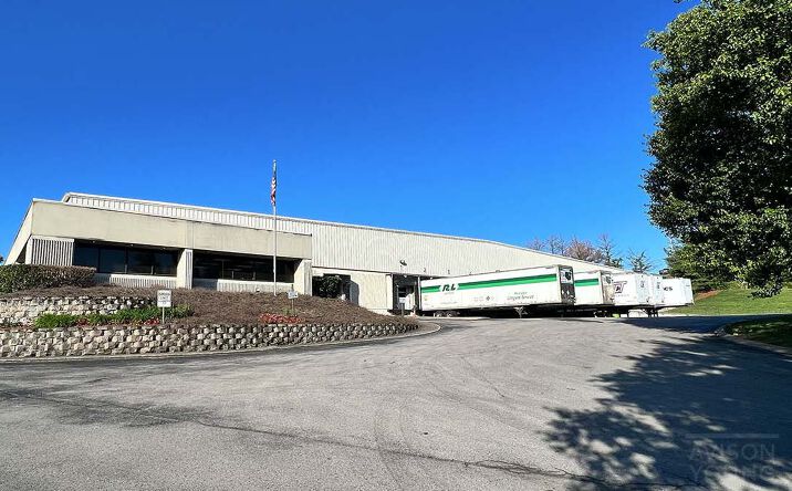 Pictures of Industrial property located at 417 Brick Church Park Dr, Nashville, TN 37207 for lease - image #1