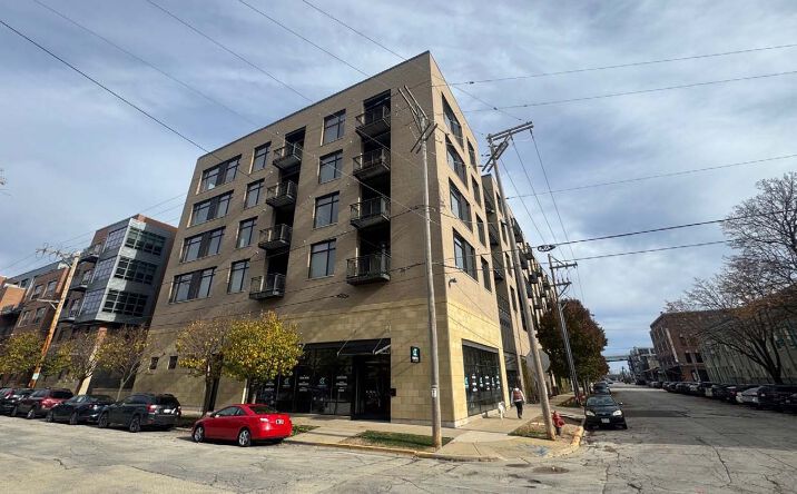 Pictures of Retail property located at 120 N Milwaukee St, Milwaukee, WI 53202 for lease - image #1