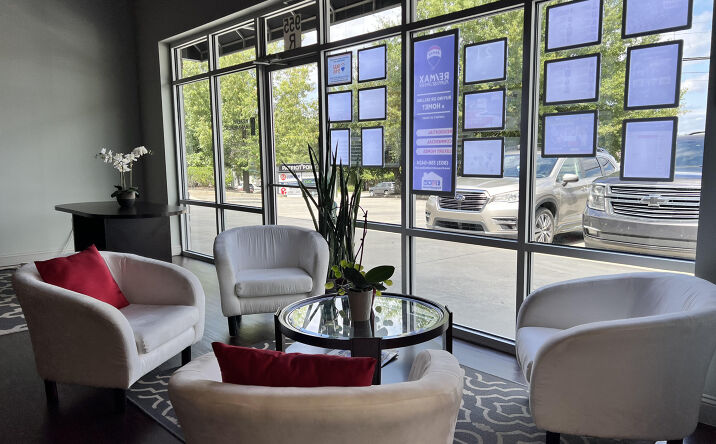 Pictures of Office property located at 955 E Main St, Lexington, SC 29072 for lease - image #1
