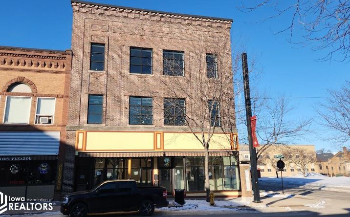 Pictures of Office, Retail, Special Purpose property located at 122-124 N Federal Avenue, Mason City, IA 50401 for lease - image #1