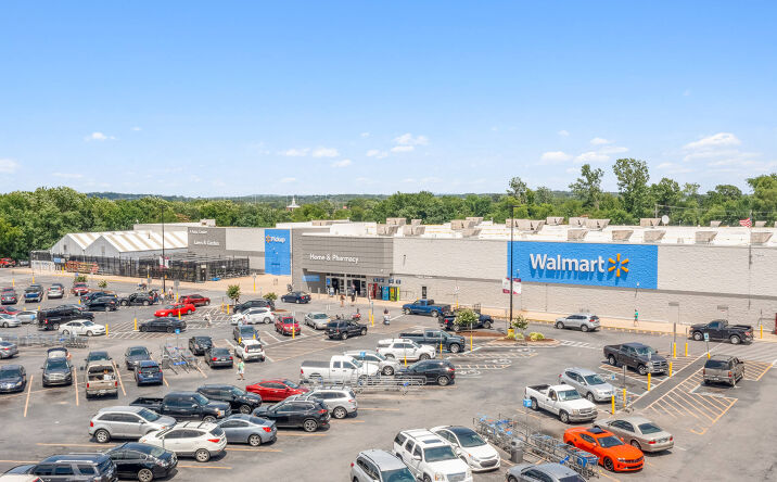 Pictures of Retail property located at 615-623 S. Cumberland St, Lebanon, TN 37087 for lease - image #1