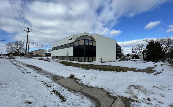 Pictures of Office property located at 44060 Woodward Ave, Bloomfield Township, MI 48302 for lease - image #1