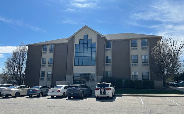 Pictures of Office property located at 1 N Commerce Park Dr, Cincinnati, OH 45215 for lease - image #1