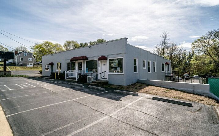 Pictures of Industrial property located at 2501 N Augusta St, Staunton, VA 24401 for lease - image #1