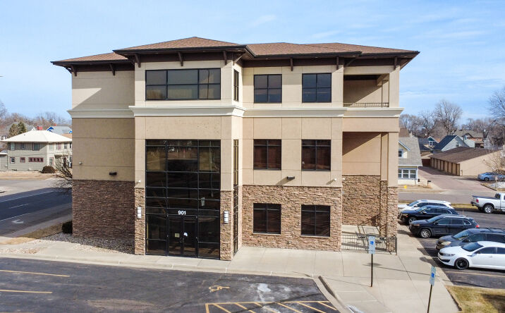 Pictures of Office property located at 901 W 10th St, Sioux Falls, SD 57104 for lease - image #1