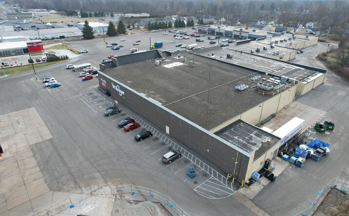 Pictures of Retail, Restaurant property located at 815 Lincoln Hwy, New Haven, IN 46774 for lease - image #1
