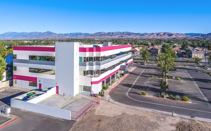 Pictures of Office property located at 1529 E. Palmdale Blvd, Palmdale, CA 93550 for lease - image #1