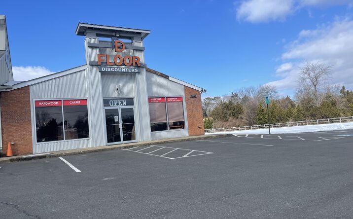 Pictures of Retail property located at 16326 Lee Hwy, Gainesville, VA 20155 for lease - image #1