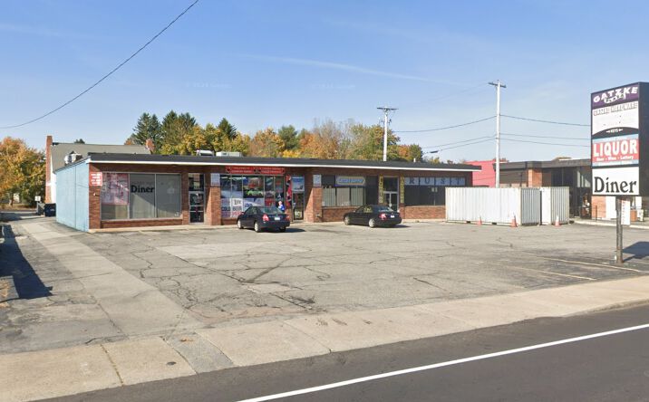 Pictures of Retail property located at 121 E Main St, Webster, MA 01570 for lease - image #1