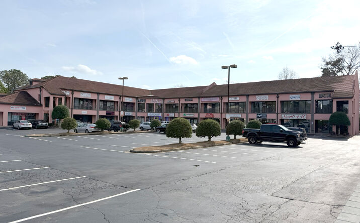 Pictures of Retail property located at 3706 Mercer University Dr, Macon, GA 31204 for lease - image #1