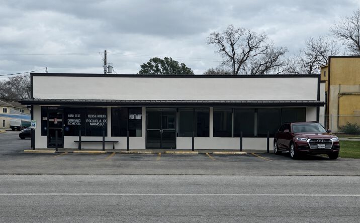 Pictures of Retail, Office, Special Purpose property located at 5205 Telephone Rd, Houston, TX 77087 for lease - image #1
