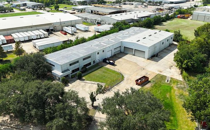 Pictures of Industrial property located at 5600 Berry Brook Dr, Houston, TX 77017 for lease - image #1