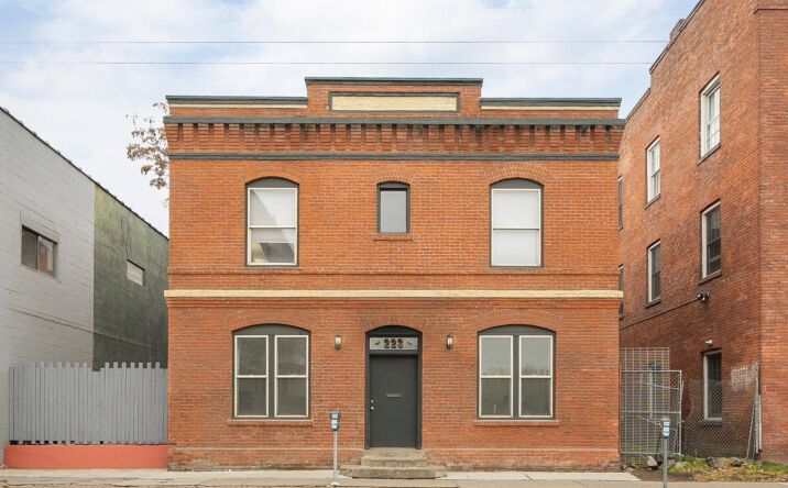 Pictures of Retail, Office property located at 223 W 2nd Ave, Spokane, WA 99201 for lease - image #1