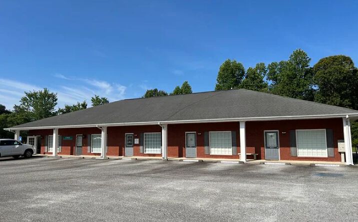 Pictures of Retail, Office property located at 166 Commerce Pkwy, Cornelia, GA 30531 for lease - image #1