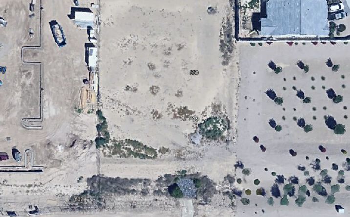 Pictures of Retail property located at 440 Combs Rd, San Tan Valley, AZ 85140 for lease - image #1