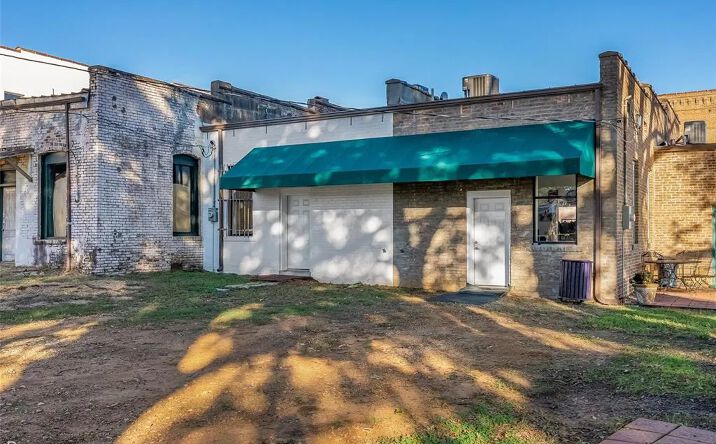 Pictures of Retail property located at 421 W Main St, Homer, LA 71040 for lease - image #1