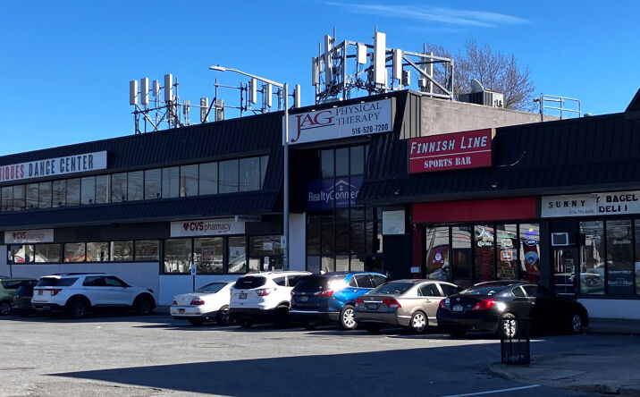 Pictures of Office property located at 628-650 Wantagh Ave, Levittown, NY 11756 for lease - image #1