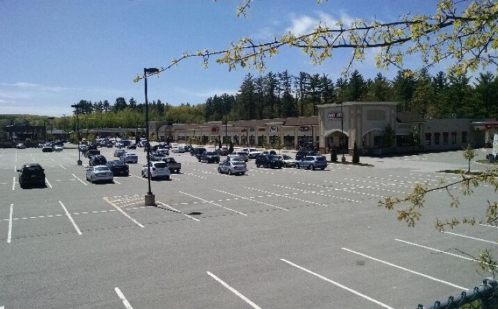 Pictures of Retail property located at 1292 Hooksett Rd, Hooksett, NH 03106 for lease - image #1