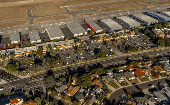 Pictures of Retail, Office, Restaurant property located at 3445 Pacific Coast Hwy, Torrance, CA 90505 for lease - image #1