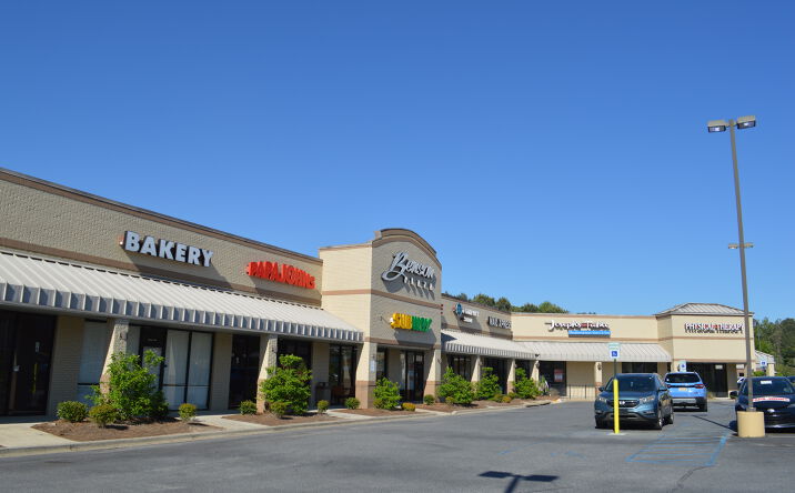 Pictures of Retail property located at 100 Chelsea Corners Way, Chelsea, AL 35043 for lease - image #1