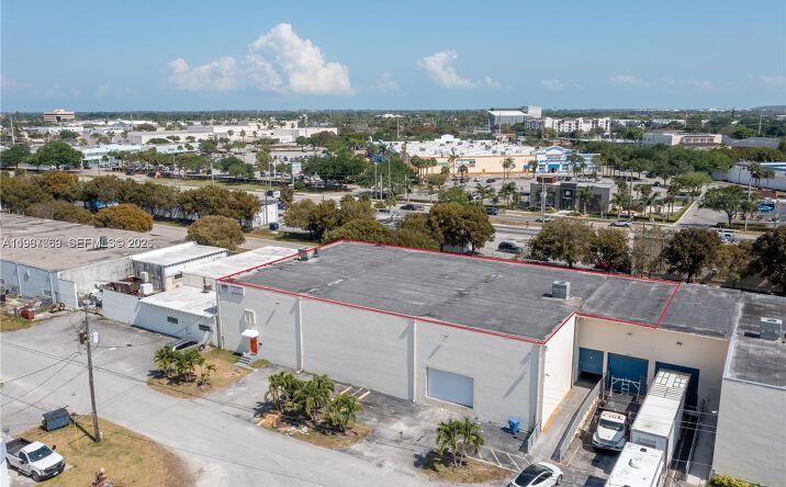 Pictures of Industrial property located at 11441 SW 208th Dr, Miami, FL 33189 for lease - image #1