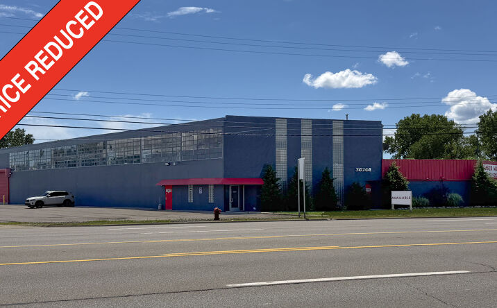 Pictures of Industrial property located at 30744 Groesbeck Highway, Roseville, MI 48066 for lease - image #1
