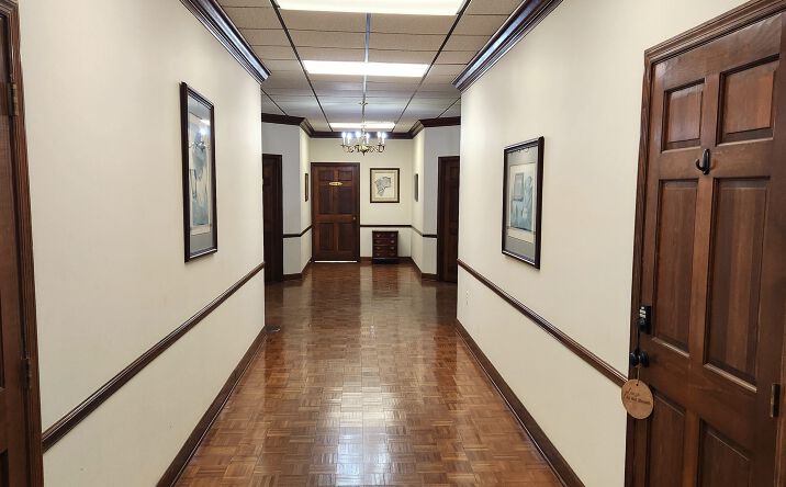 Pictures of Office property located at 26 W 2nd St, Sylacauga, AL 35150 for lease - image #1