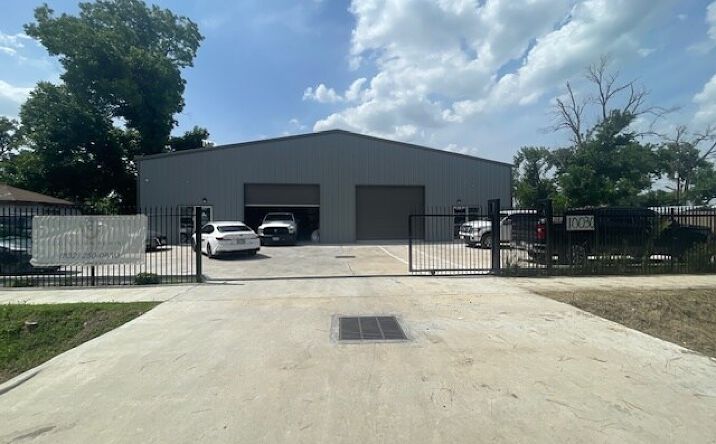 Pictures of Industrial property located at 10030 Burnside Ln, Houston, TX 77041 for lease - image #1