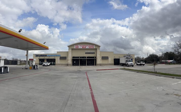 Pictures of Industrial, Special Purpose, Retail property located at 2200 N Main St, Baytown, TX 77520 for lease - image #1