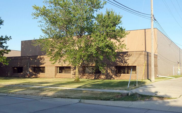 Pictures of Industrial property located at 32439 Industrial Dr, Madison Heights, MI 48071 for lease - image #1