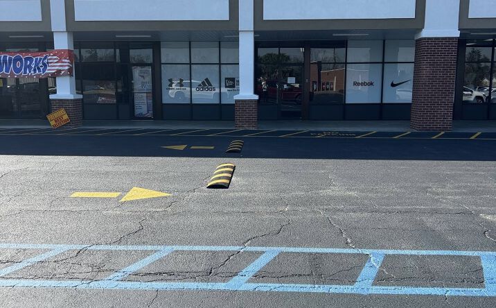 Pictures of Retail property located at 124 E Jarman St, Hazlehurst, GA 31539 for lease - image #1