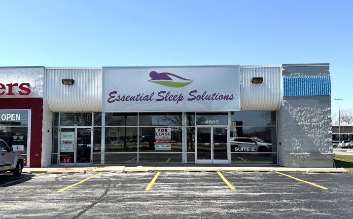 Pictures of Retail, Office, Restaurant property located at 4605 Bay Rd, Saginaw, MI 48604 for lease - image #1