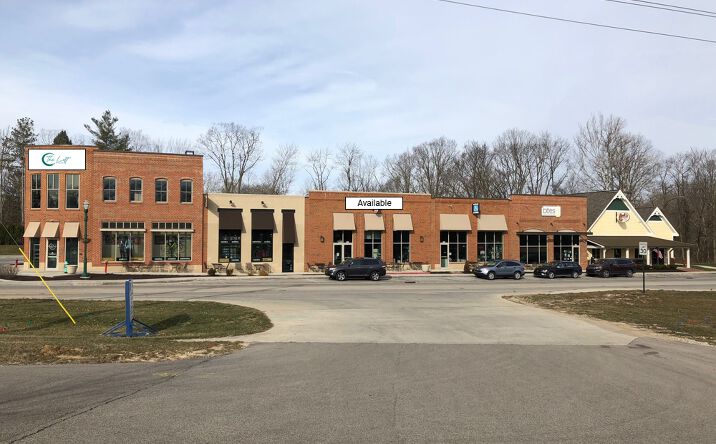 Pictures of Retail property located at 640 S Main St, Zionsville, IN 46077 for lease - image #1