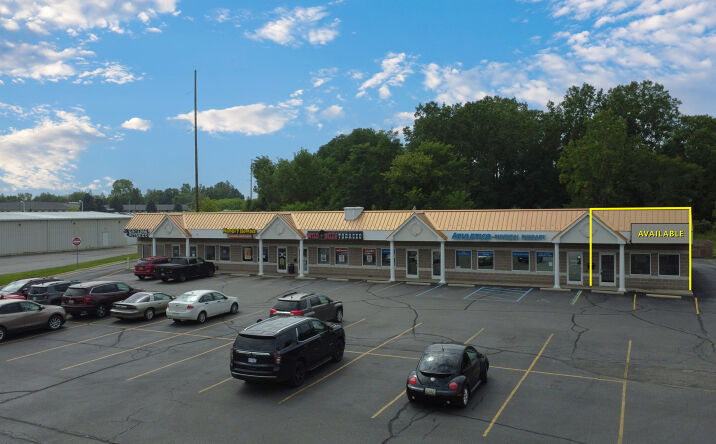 Pictures of Retail, Office property located at 250 S. Main Street, Brooklyn, MI 49230 for lease - image #1
