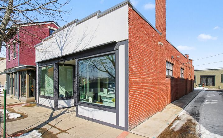 Pictures of Office property located at 1019 Monmouth St, Newport, KY 41071 for lease - image #1