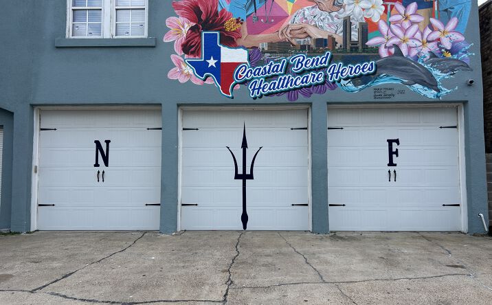 Pictures of Retail property located at 1001 2nd St, Corpus Christi, TX 78404 for lease - image #1