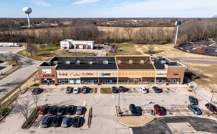 Pictures of Retail property located at 111 Osborne Way, Georgetown, KY 40324 for lease - image #1