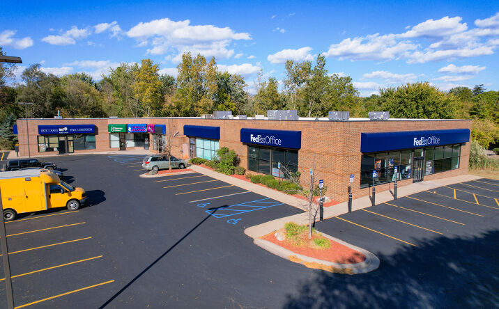 Pictures of Retail property located at 6240 W Saginaw Hwy, Lansing, MI 48917 for lease - image #1