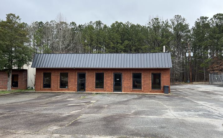 Pictures of Office, Industrial property located at 1530 Commercial Ct, Jonesboro, GA 30238 for lease - image #1