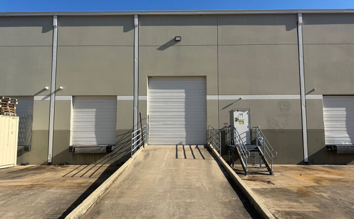 Pictures of Industrial property located at 4140 World Houston Pkwy, Houston, TX 77032 for lease - image #1