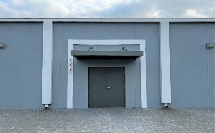 Pictures of Industrial property located at 6850 Cross Bayou Dr, Largo, FL 33777 for lease - image #1