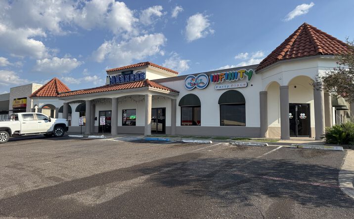 Pictures of Retail, Office property located at 2300 E Saunders St, Laredo, TX 78041 for lease - image #1