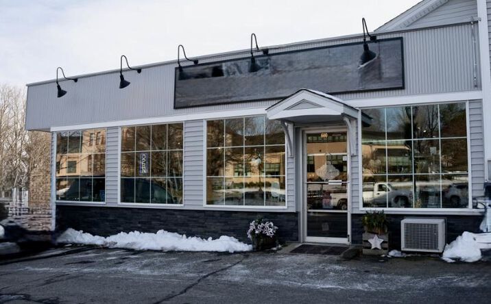 Pictures of Retail property located at 598 Main St, Shrewsbury, MA 01545 for lease - image #1