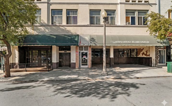 Pictures of Restaurant property located at 271 N 2nd Ave, Upland, CA 91786 for lease - image #1
