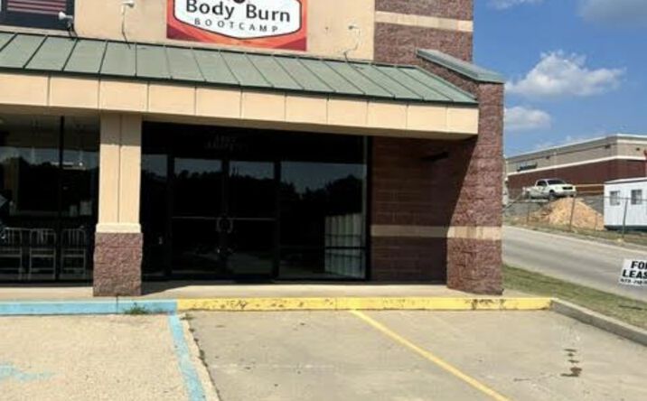 Pictures of Retail property located at 1201 Sterling Drive, Poplar Bluff, Missouri 63901, Poplar Bluff, MO 63901 for lease - image #1